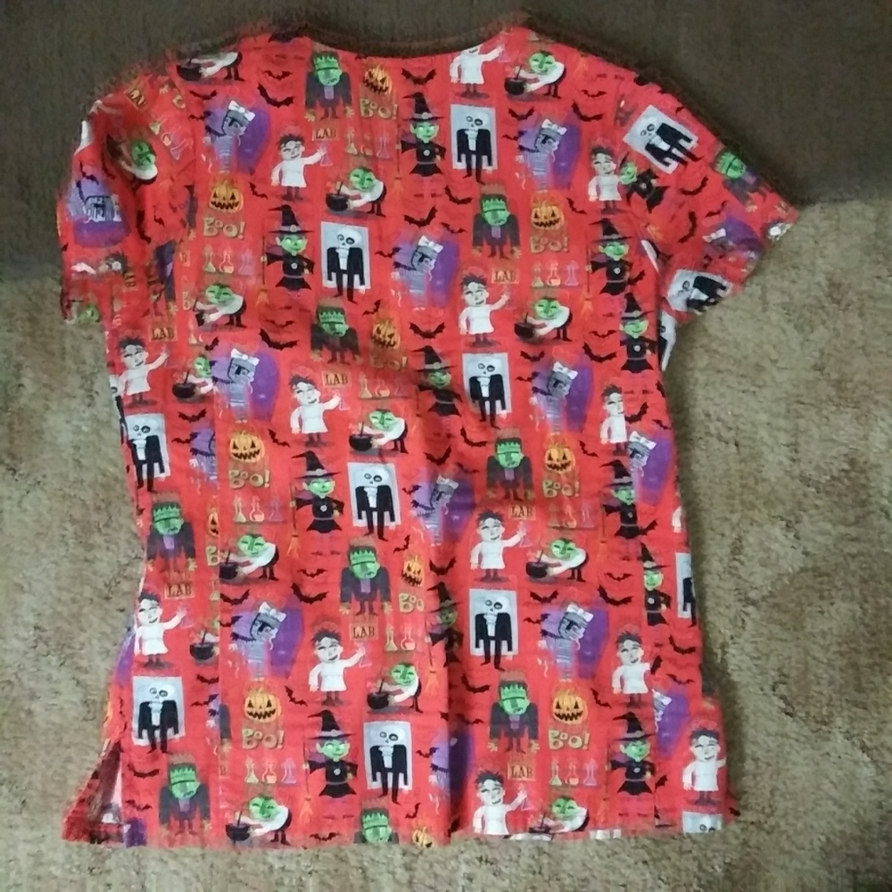 scrub star top